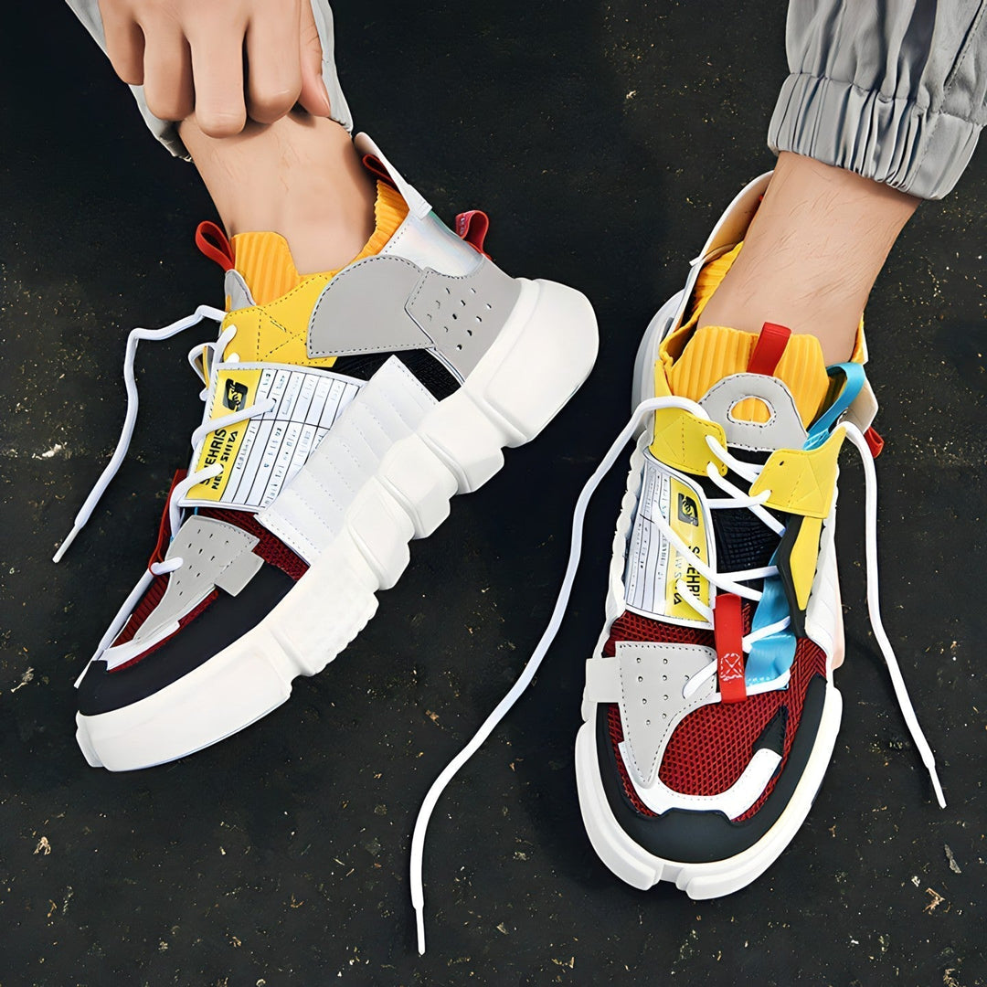 Scarpe uomo platform nere, sneakers streetwear con design moderno per moda uomo e comfort quotidiano.