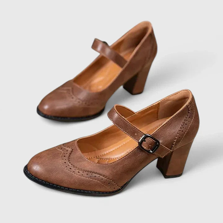 Scarpe Mary Jane comode da donna, versatili con tacco largo per stabilità e stile casual-elegante.