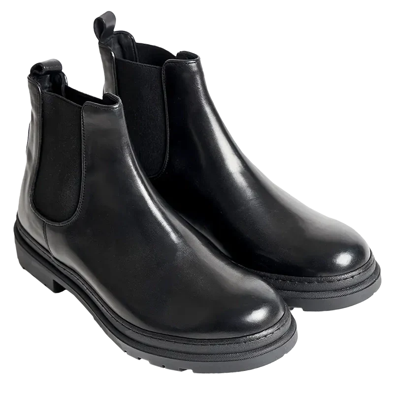 Stivaletti uomo Chelsea neri per un look maschile elegante. Scarpe rialzate che aumentano l'altezza di 7cm.