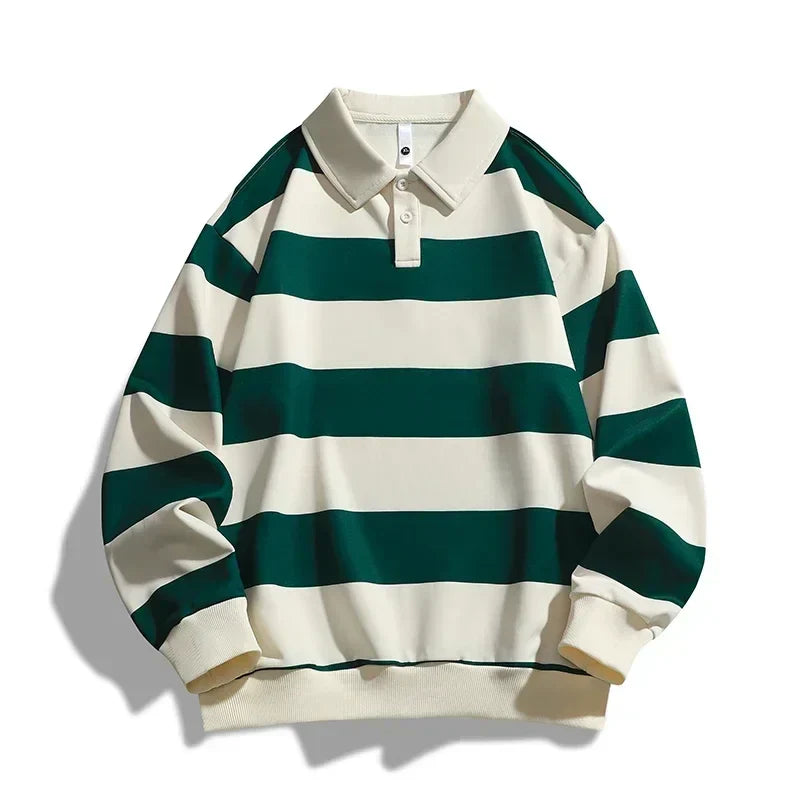 Elegante polo uomo a righe con maniche lunghe, vestibilità comoda, disponibile in tre varianti colore.