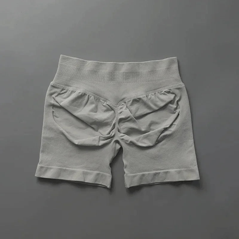 Short yoga seamless donna con vita alta, supportivi per asana e meditazione.