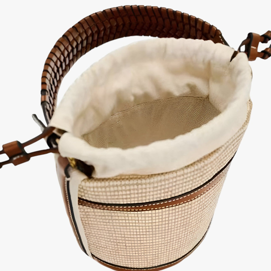 Borsa a tracolla donna in paglia intrecciata, marrone chic, perfetta per ogni occasione estiva.