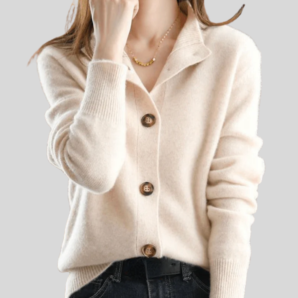 Cardigan donna morbido a scollo V con bottoni, perfetto per look casual chic o eleganti e versatili.