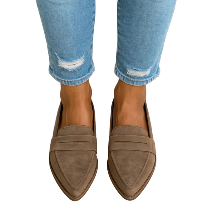 Mocassini da donna in materiale testurizzato, scarpe formali perfette per l'ufficio con un tocco moderno.