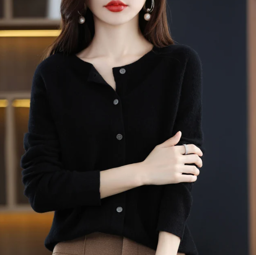 Confortevole gilet donna per autunno, con bottoni, perfetto per un look rilassato e alla moda.