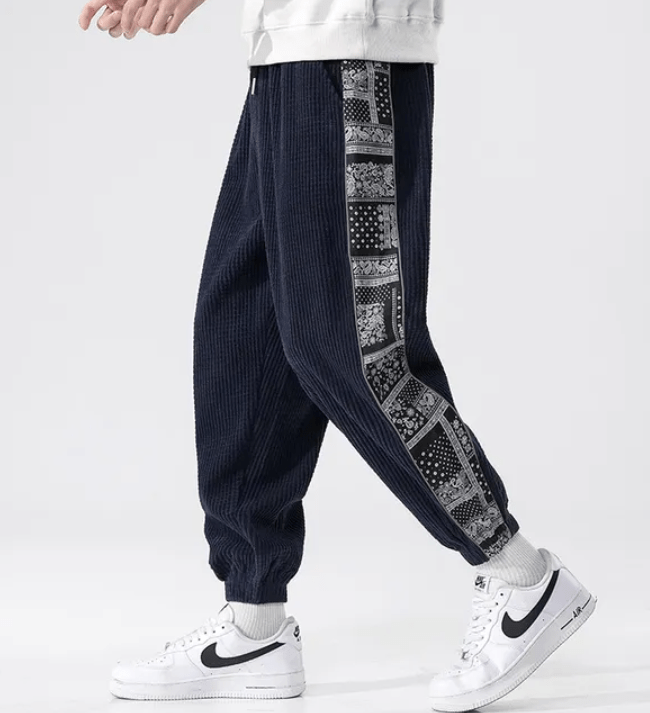 Pantaloni uomo blu navy a gamba dritta, comfort versatile per outfit casual, streetwear e abbigliamento maschile.