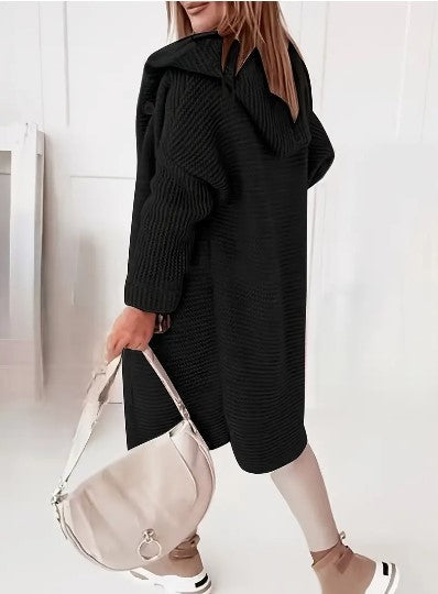 Cardigan donna con cappuccio, morbido e versatile, ottimo per layering in autunno e primavera.