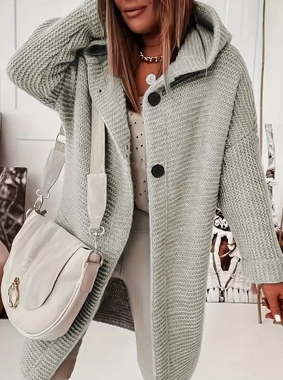 Cardigan comodo da donna con cappuccio, ideale per un look casual ed elegante in ogni stagione.