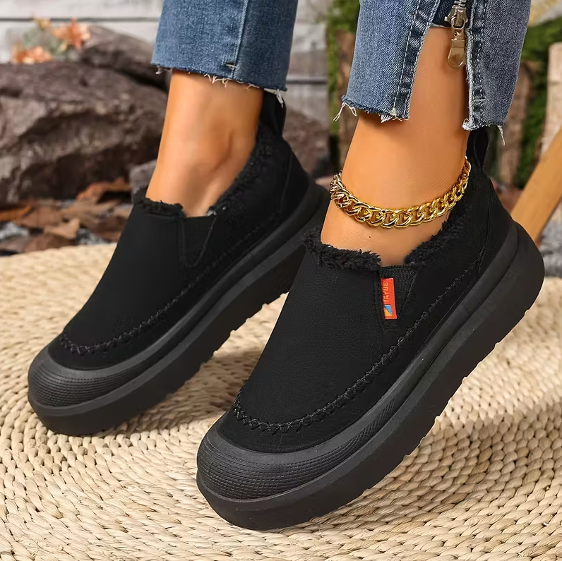 Calzature donna invernali marroni con supporto plantare e design senza lacci, comfort antiscivolo.