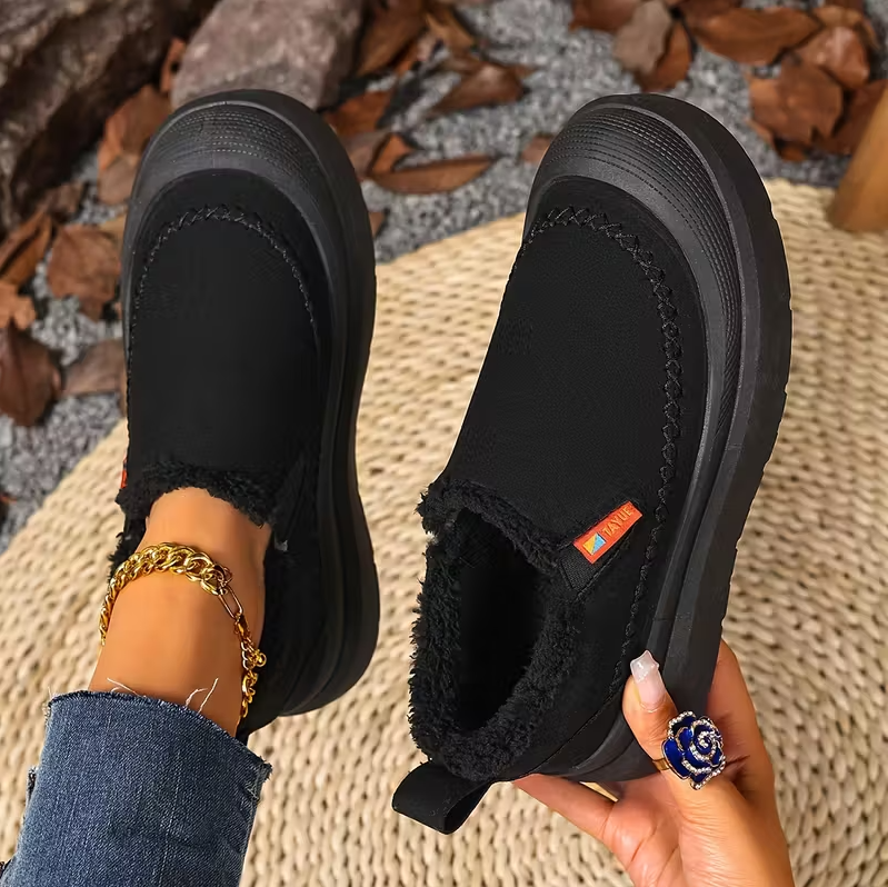 Scarpe invernali donna antiscivolo, nere, comode e senza lacci, ideali per lunghe passeggiate quotidiane.