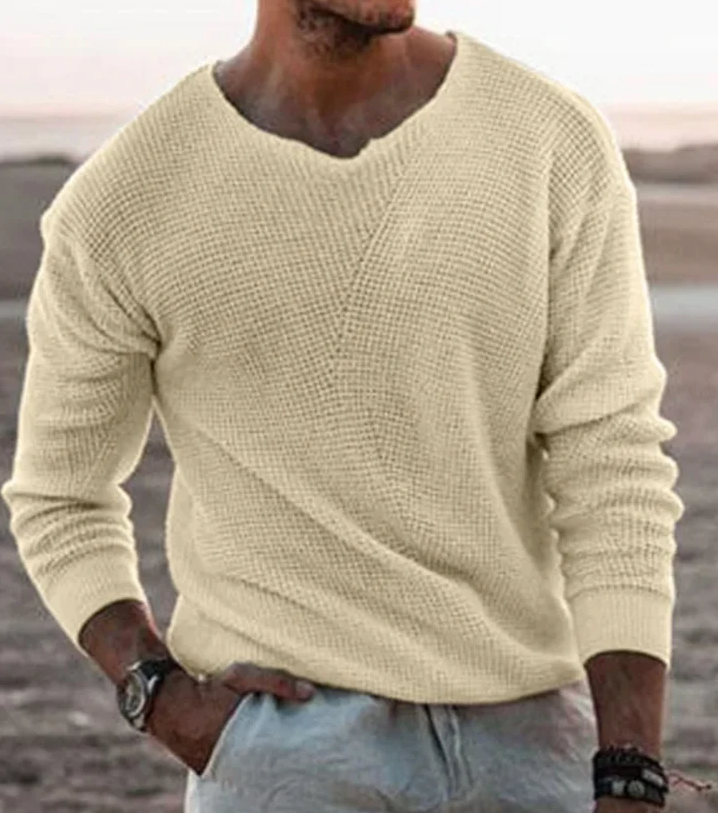 Maglione uomo classico, morbido e caldo, ideale per autunno/inverno. Abbigliamento maschile casual elegante.