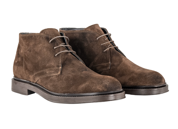 Eleganti polacchine rialzate da uomo marroni, con rialzo interno 7 cm. Perfette per un look casual o formale.