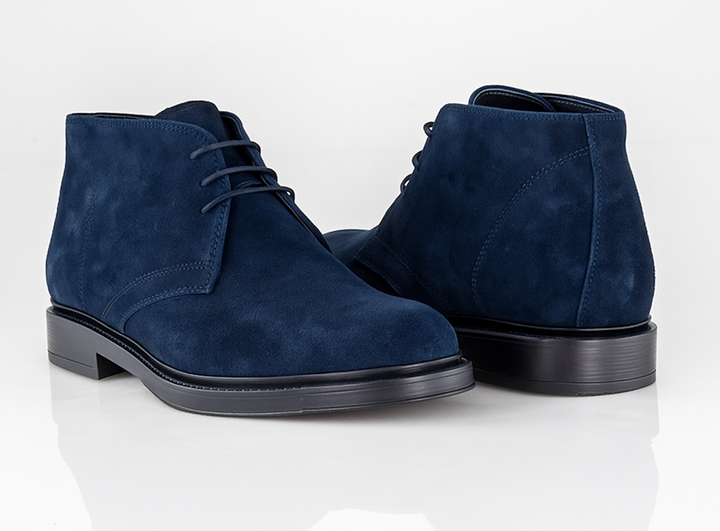 Polacchine uomo blu con rialzo interno di 7 cm. Calzature comode per un look sofisticato e più alto.
