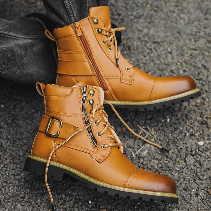Stivaletti uomo confortevoli con doppia cerniera e suola antiscivolo, perfetti per l'autunno e l'inverno.