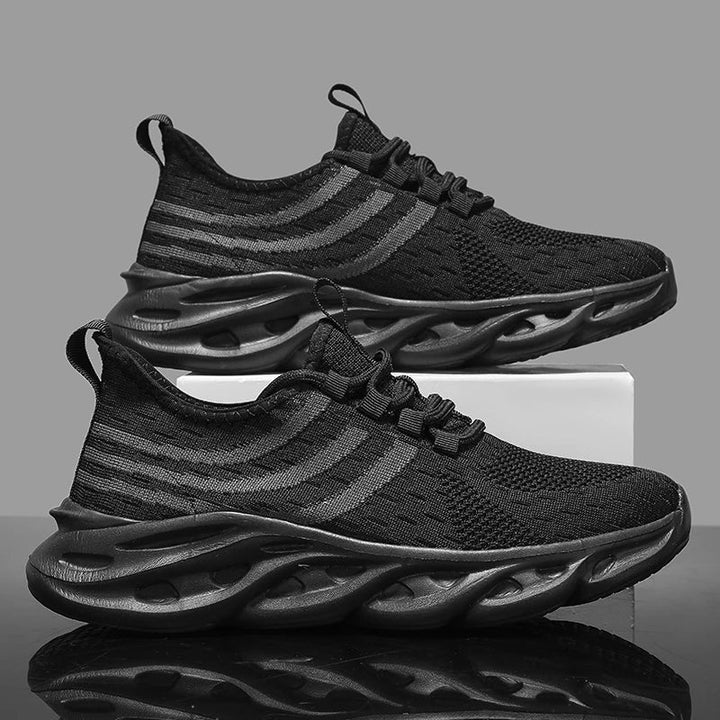 Scarpe da corsa uomo ad alte prestazioni, con suola StickTread per grip e traspirabilità.