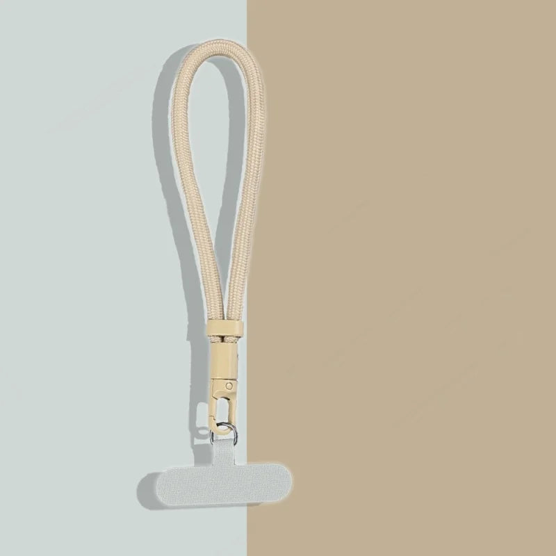 Regala sicurezza e stile: laccetto da polso regolabile per smartphone, un accessorio utile e alla moda.