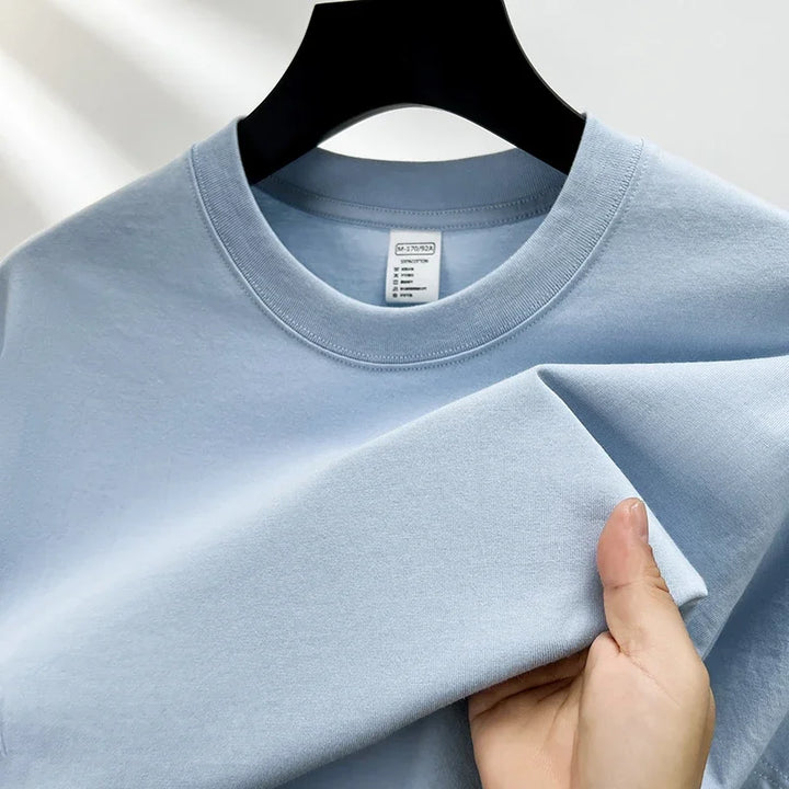 Top casual uomo, t-shirt leggera con girocollo, ideale per stile primavera estate.