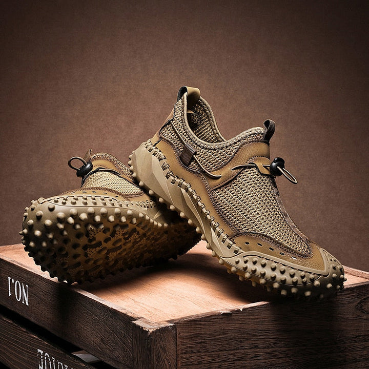 Sneakers da trekking uomo per escursionismo outdoor, massimo comfort e trazione antiscivolo su ogni sentiero.