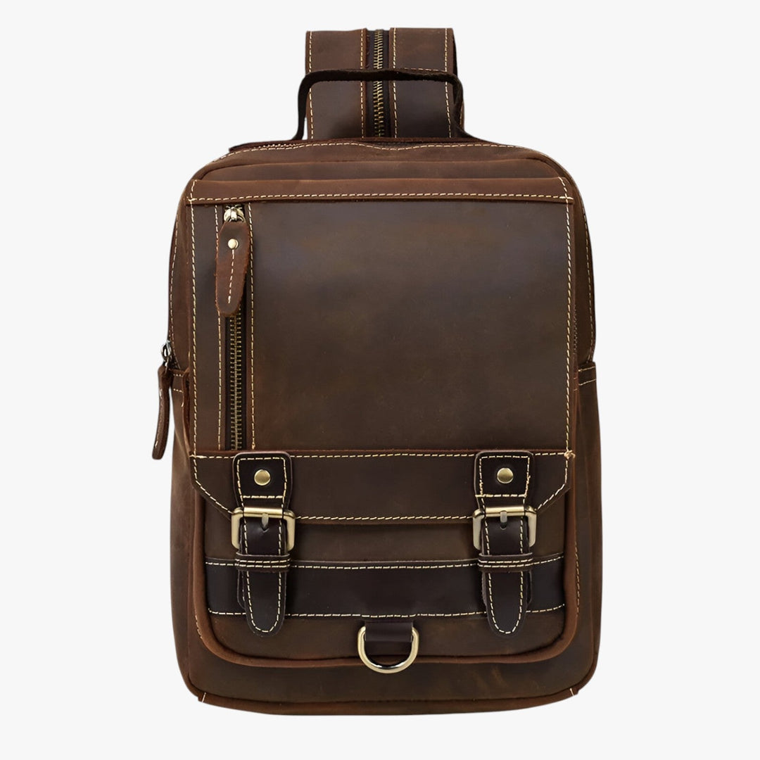 Zaino marrone unisex indossato, dimostra il suo stile elegante e la praticità per la vita di tutti i giorni.