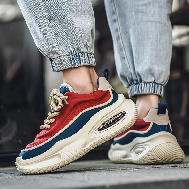 Sneakers uomo casual retrò. Perfette per passeggio in città, suola spessa per comfort e supporto.