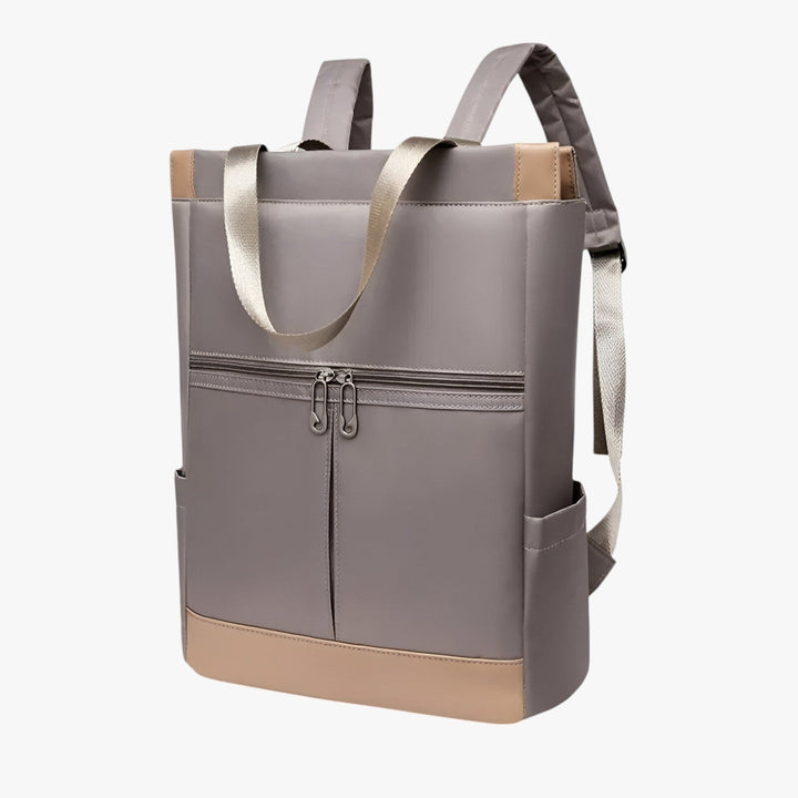 Zaino unisex chic per ogni occasione, dal look raffinato e contemporaneo, adatto per lavoro, università o weekend.