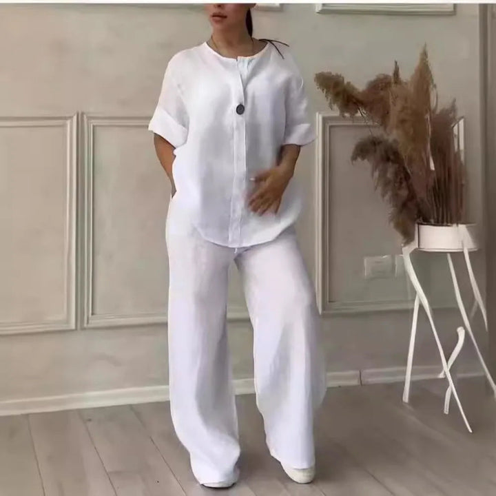 Pantaloni wide-leg estivi del set donna elegante, comodi e fluidi, per un look rilassato ma sofisticato.