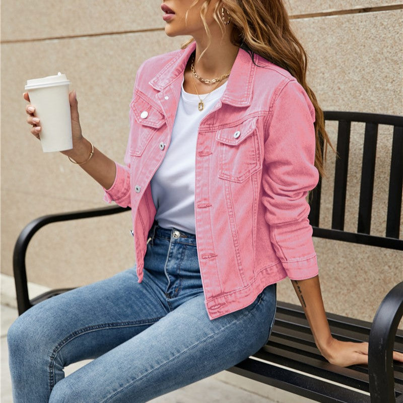 Giacca donna corta per l'estate, stile casual elegante, perfetta per un look versatile e alla moda.