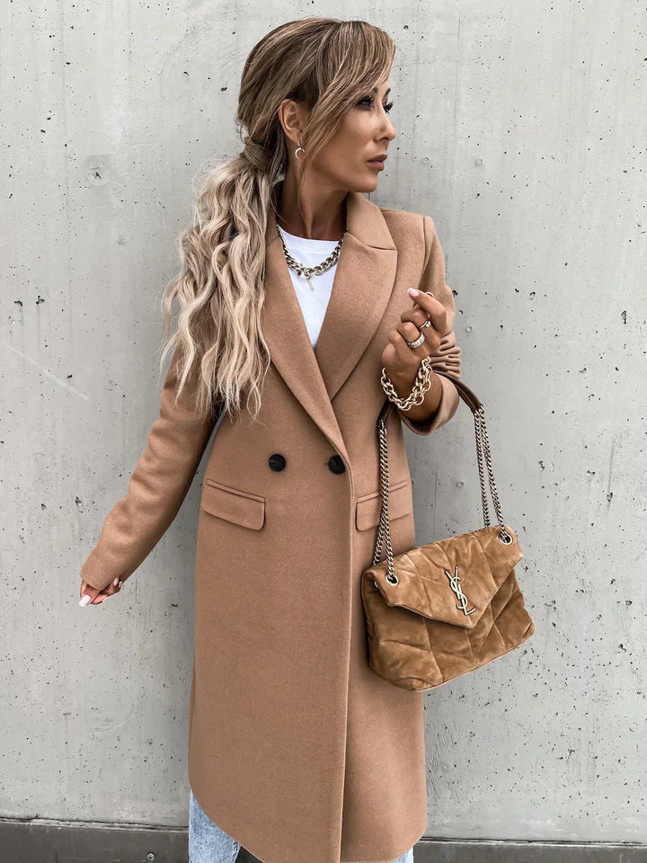 Cappotto chic donna autunno inverno, un must-have elegante e di tendenza.