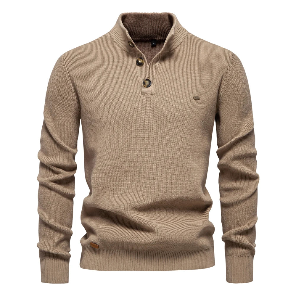 Maglione uomo elegante con bottoni frontali e bordi a coste, perfetto per un look raffinato.