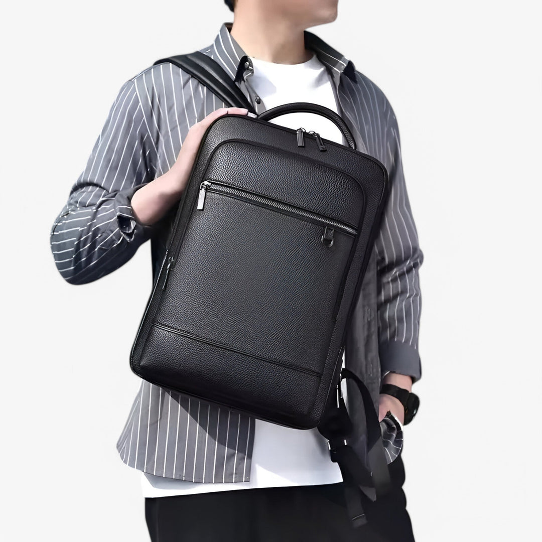 Zaino porta laptop da uomo, accessorio professionale nero per lavoro e brevi viaggi, massima organizzazione.