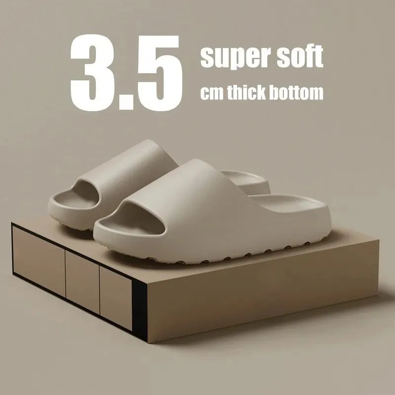 Slide platform unisex antiscivolo, ammortizzati e leggeri, ideali per spiaggia e comfort estivo. Perfetti per relax.