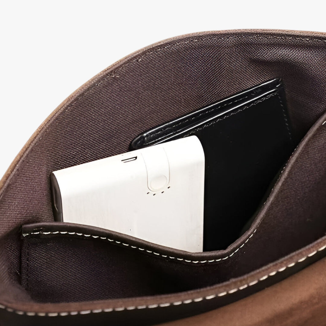 Borsa messenger quotidiana unisex in materiale sintetico resistente, accessorio pratico per ogni stile.