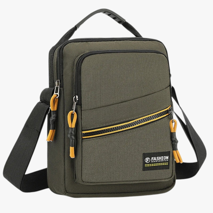 Borsa tracolla uomo blu, messenger compatta e versatile, perfetta per un look casual moderno.