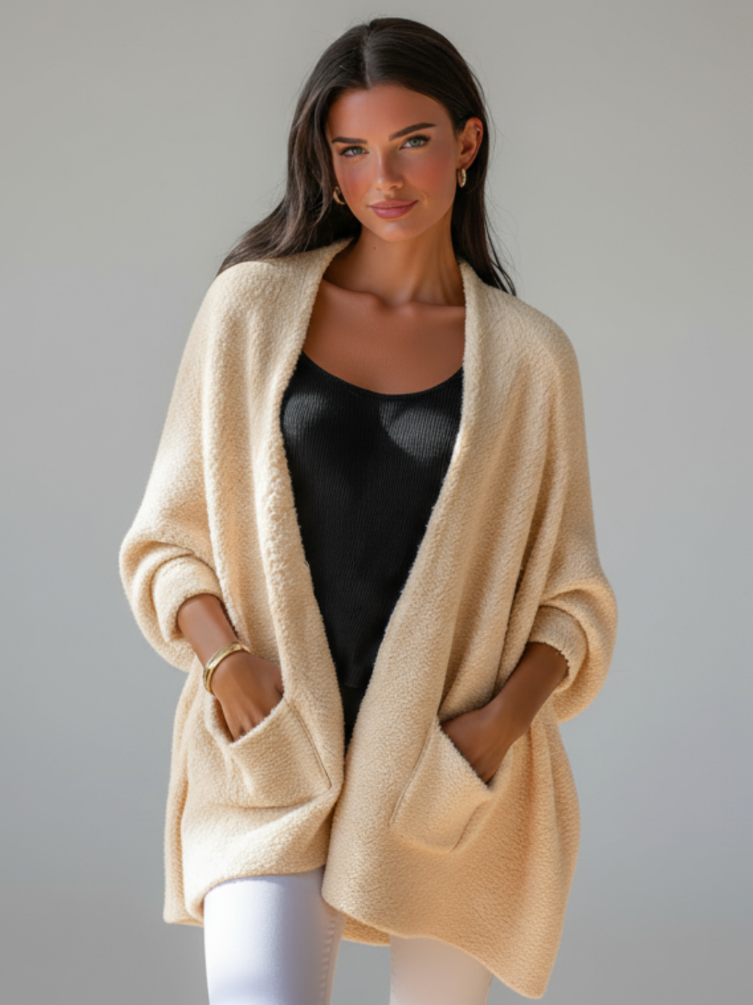 Comodo scialle invernale donna oversize, perfetto per un look casual. Ottima idea regalo per lei.