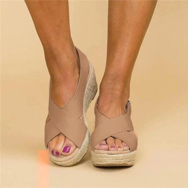 Sandali estivi donna leggeri e confortevoli per stile casual quotidiano. Perfetti per vacanze e spiaggia.