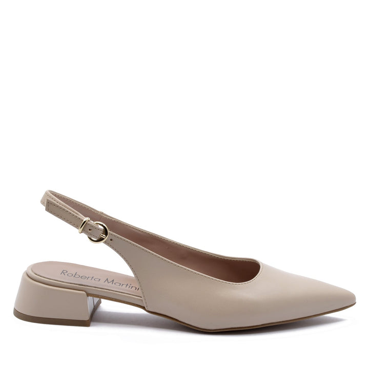 Ballerine slingback donna, perfette per aggiungere un tocco elegante al casual.