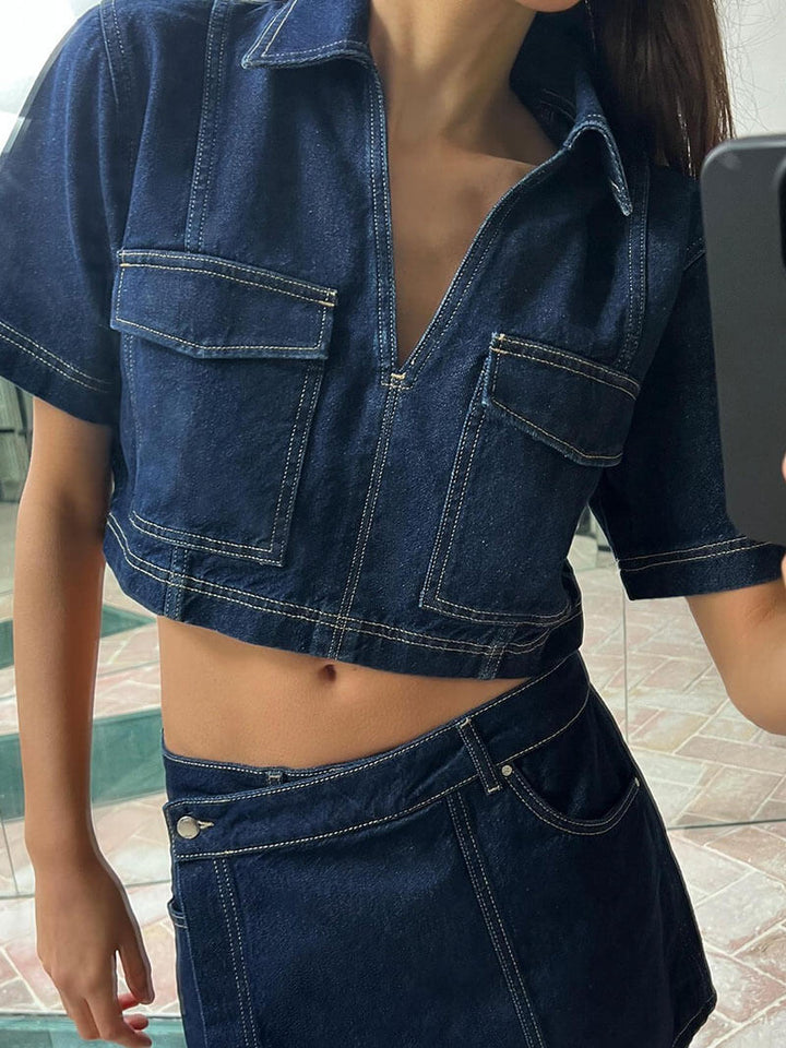 Set donna due pezzi in denim, top estivo e gonna-pantaloncino, look casual e comodo per ogni occasione.