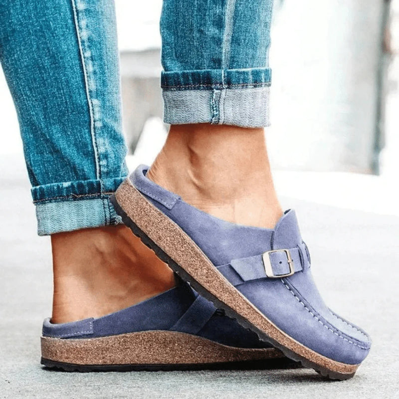 Calzature estive donna: sandali casual-eleganti con fibbia per un comfort regolabile e duraturo. Leggeri.