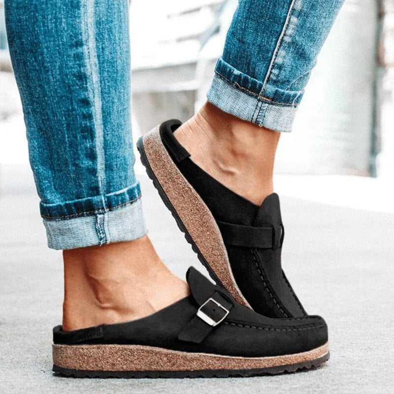 Sandali donna estivi con fibbia regolabile, ideali per comfort e stile casual-elegante quotidiano e leggerezza.
