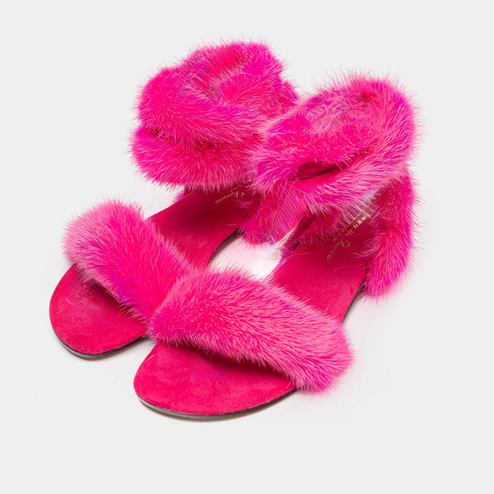 Sandali donna fucsia vivaci con fascia larga e imbottitura memory foam per il massimo benessere.
