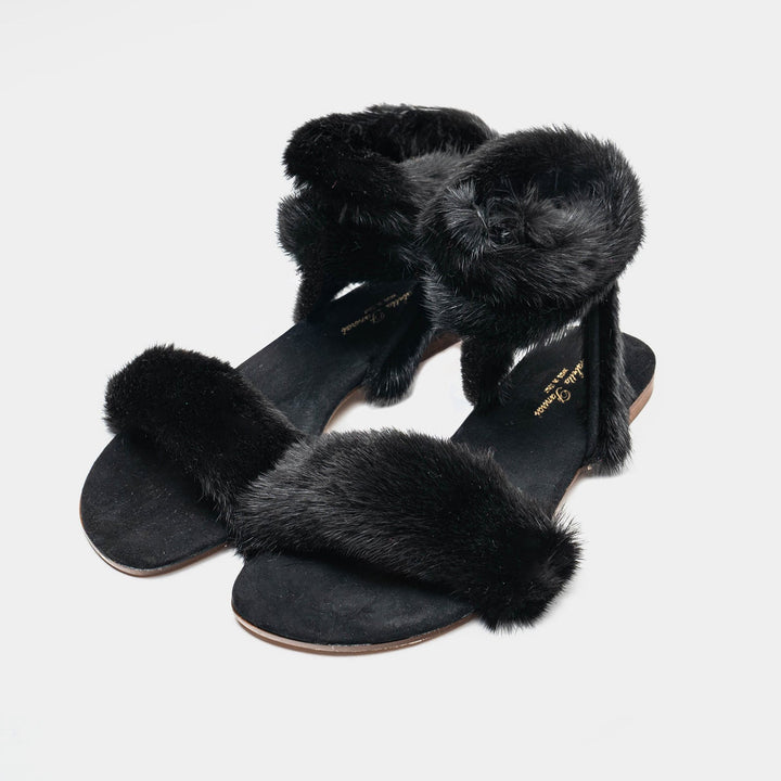 Sandali donna neri, perfetti per serate eleganti estive. Design con lacci e plantare in memory foam per il massimo comfort.