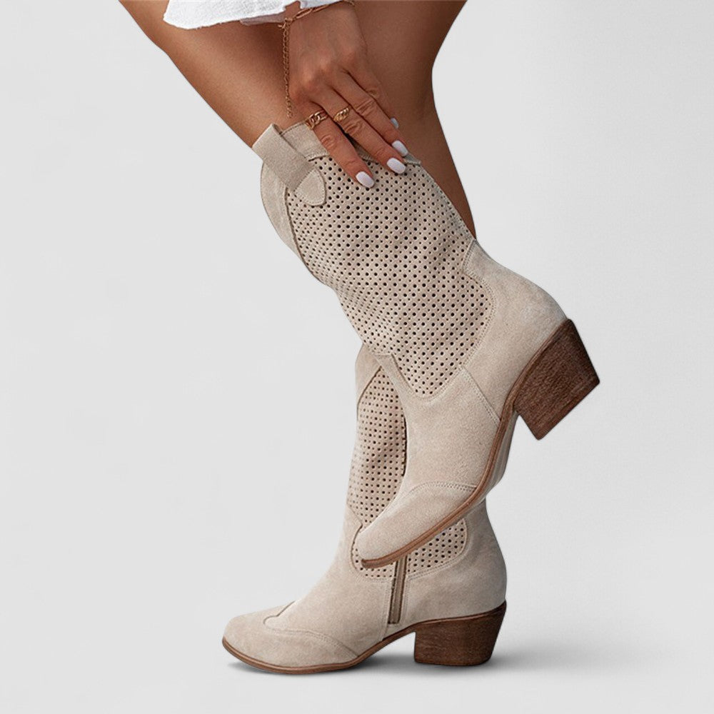 Stivali donna eleganti stile western con dettagli traforati, traspiranti. Ideali per primavera/estate, tacco blocco.