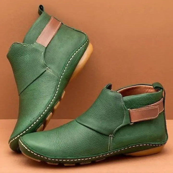 Moda inverno: stivaletti donna con cinturino regolabile e suola ultra flessibile, il massimo del comfort per i tuoi piedi.
