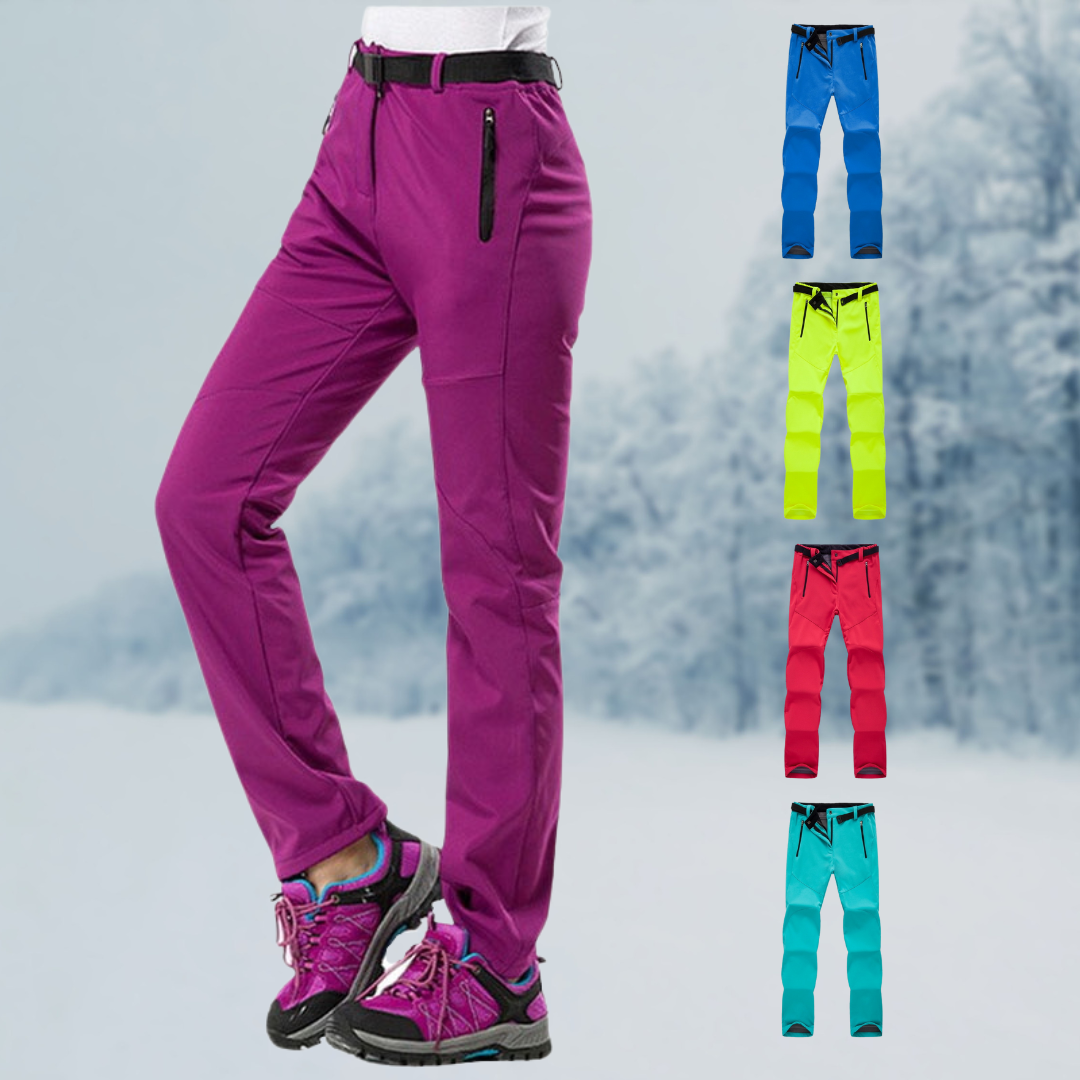 Pantaloni donna impermeabili per trekking primavera/autunno, offrono libertà e comfort per lunghe camminate.