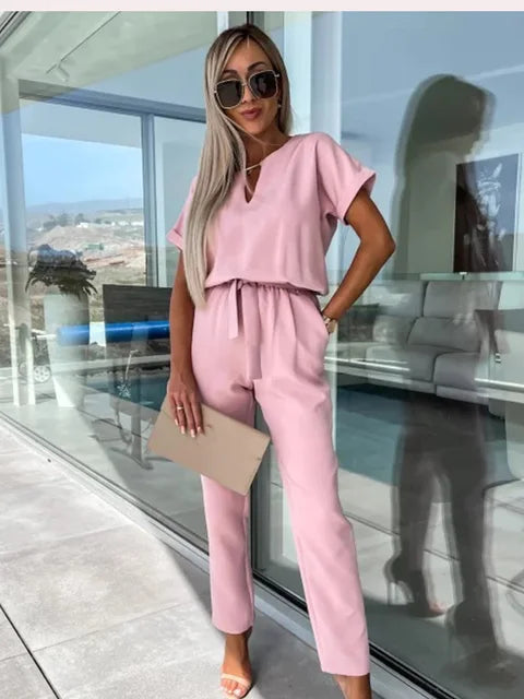 Tuta da donna intera, calda e comoda, ideale per outfit casual autunno/inverno.