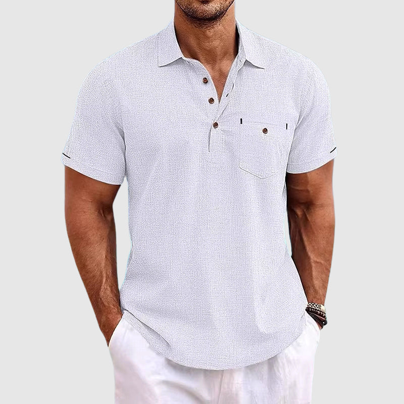 Polo uomo traspirante e leggera, ideale per l'estate e un comfort duraturo in ogni occasione.