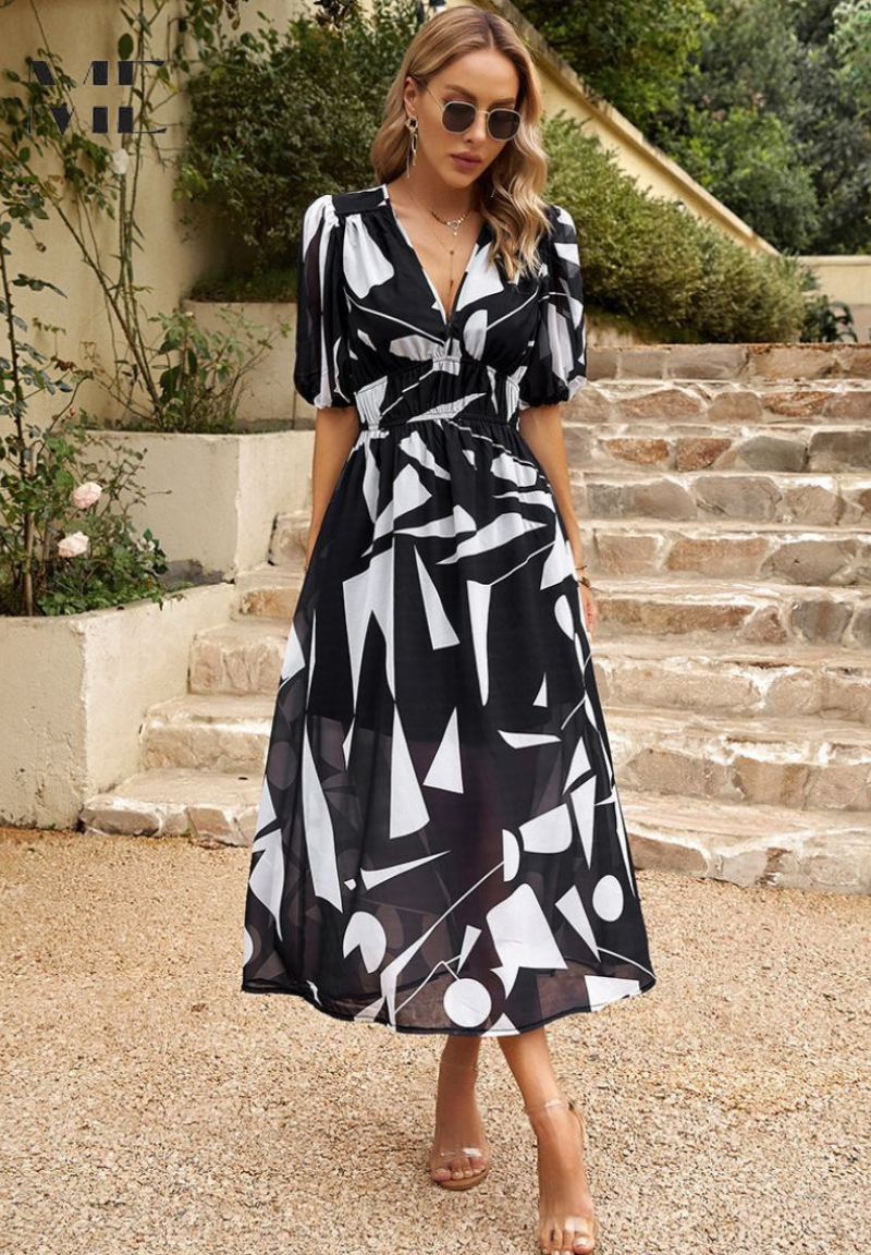Abito midi floreale donna, maniche corte, scollo a V, perfetto per cocktail estivi.