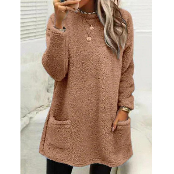 Maglione donna oversize teddy con tasche, versatile per look casual e rilassati autunno/inverno.
