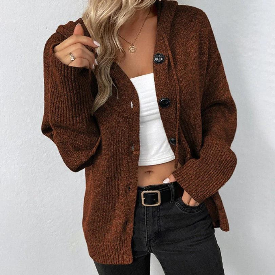 Cardigan donna leggero Vega con cappuccio, un capo versatile per la moda casual e il comfort in ogni occasione.