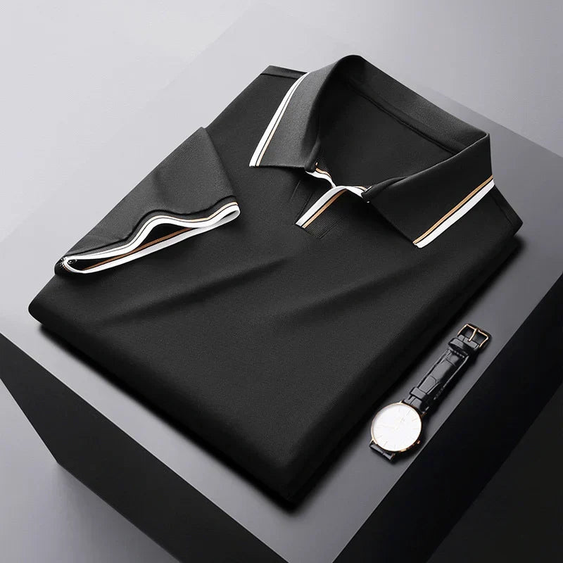 Polo rossa uomo con vestibilità sartoriale e scollo a V. Manica corta, perfetta per abbigliamento estivo elegante.